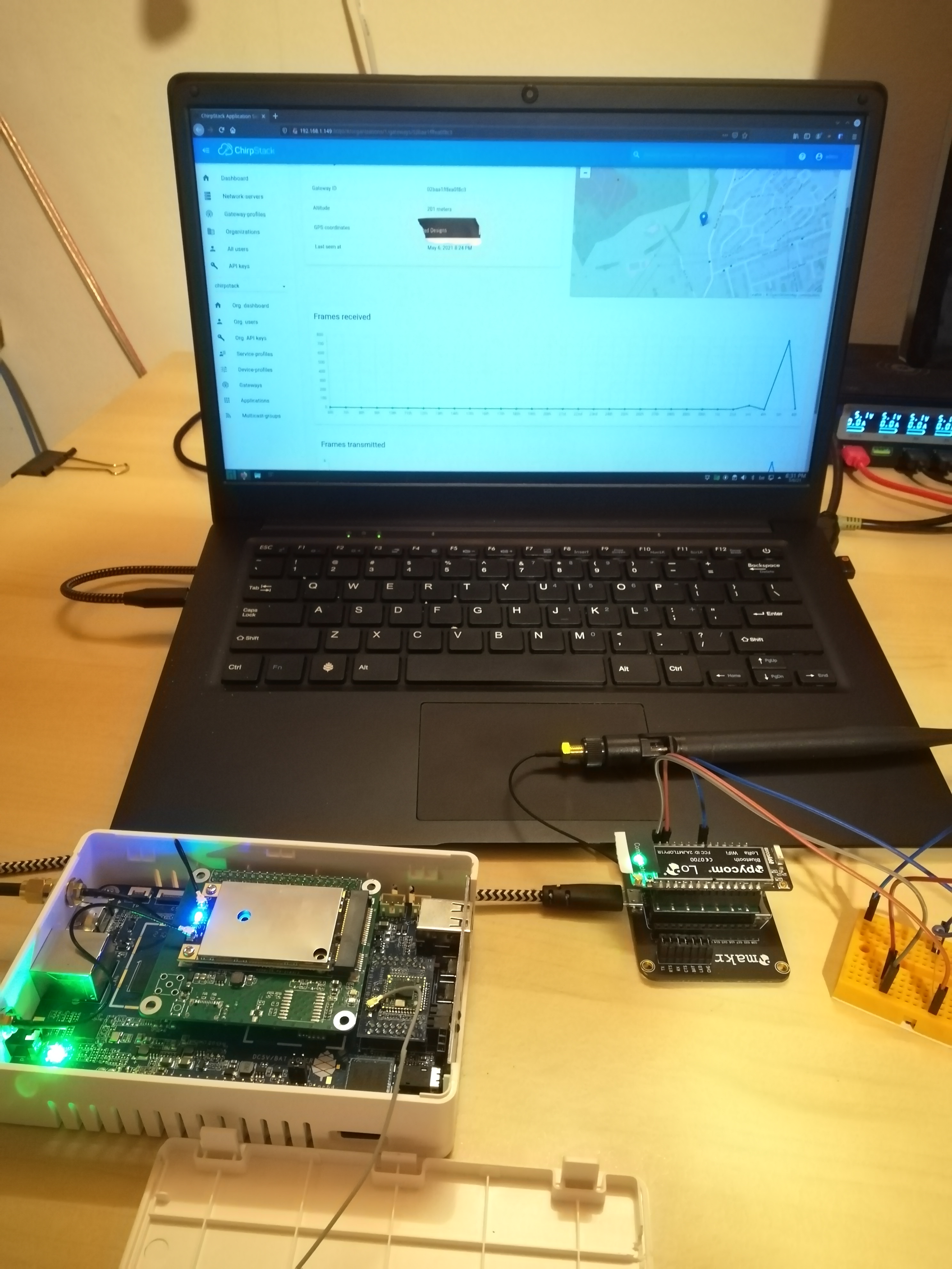 The gateway connected to the local installation of Chirpstack on the left, the Lopy4 board as a LoRaWAN node on the right